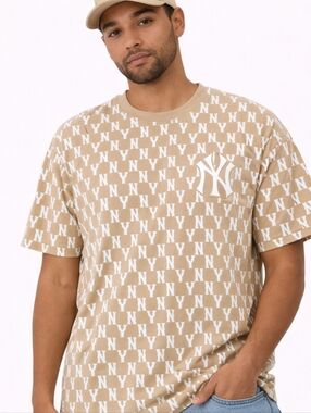 MLB $110 Korea New York Yankees All Over NY T-Shirt Beige Streetwear Tee Unisex